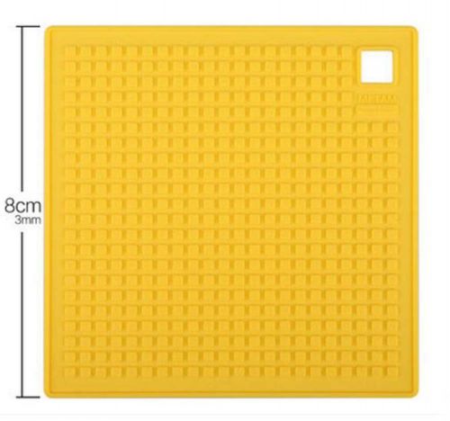 Bright Yellow Durable Pot Holders Insulation Mats Place Mats